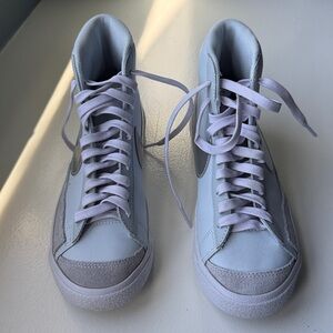 Girls Nike Blazer 77 GS Pure Platinum/Metallic Silver - Size 5.5Y